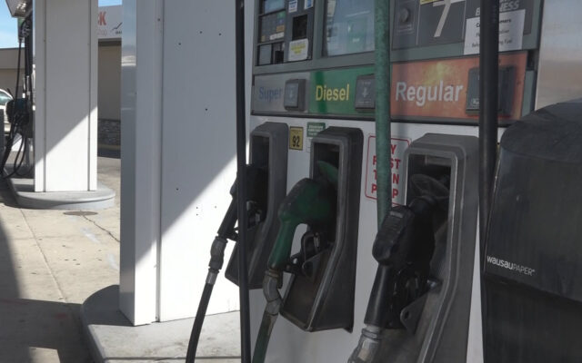 Four Ways to Save on Gas for Memorial Day Weekend