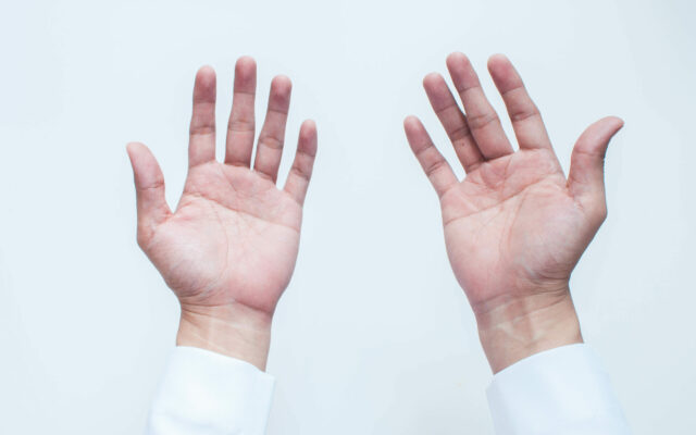 Five Hand Gestures That Make You More Persuasive
